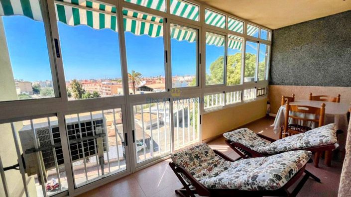 Image No.1-4 Bed Flat for sale