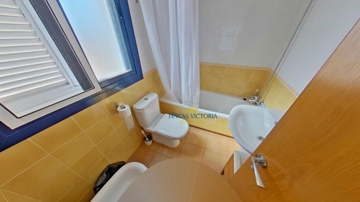 Image No.29-4 Bed Property for sale