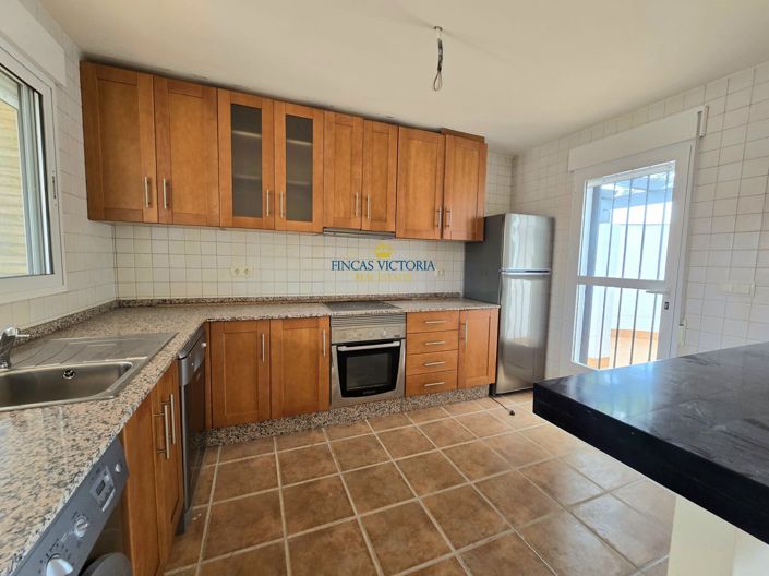 Image No.10-3 Bed Villa for sale