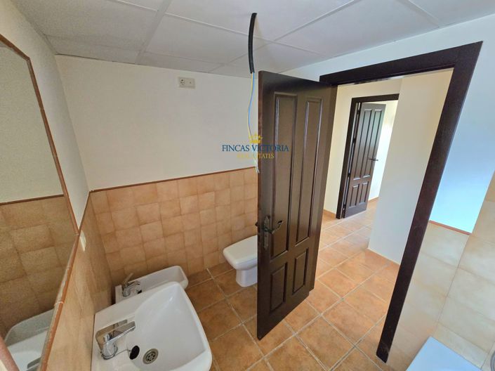 Image No.17-3 Bed Villa for sale