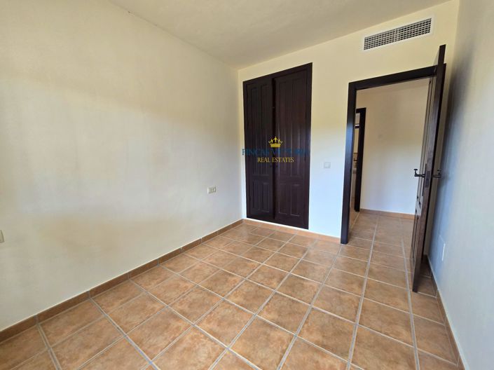 Image No.20-3 Bed Villa for sale