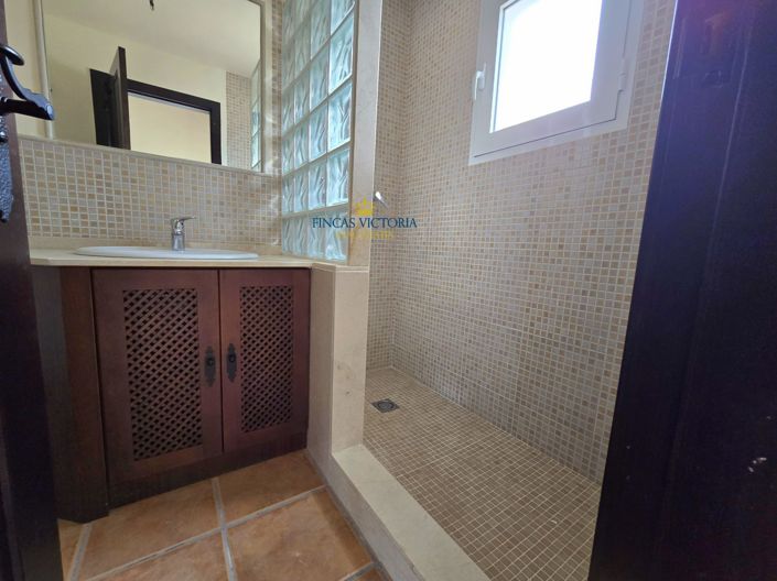 Image No.21-3 Bed Villa for sale