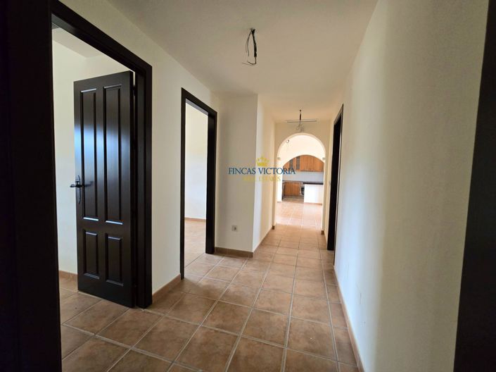 Image No.23-3 Bed Villa for sale