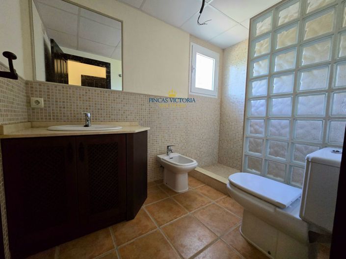 Image No.28-3 Bed Villa for sale