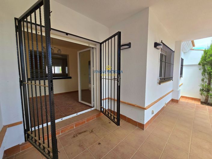 Image No.17-2 Bed Semi-Detached for sale