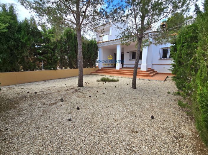 Image No.19-2 Bed Semi-Detached for sale