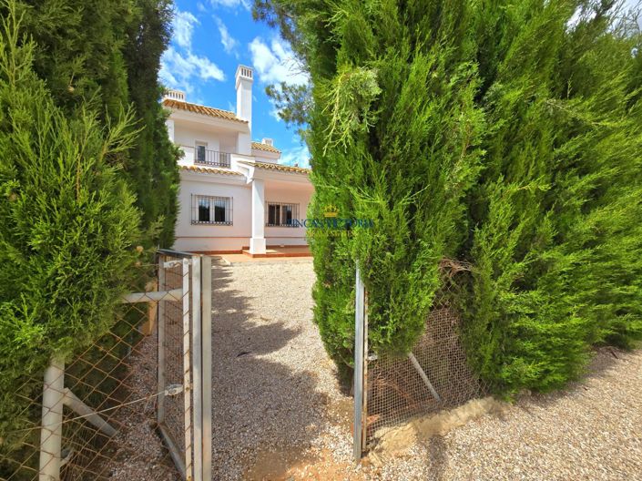 Image No.13-2 Bed Semi-Detached for sale