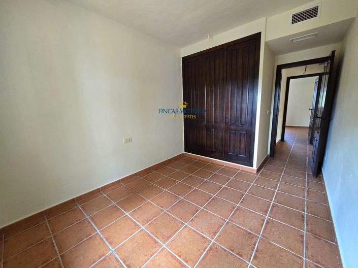 Image No.32-2 Bed Semi-Detached for sale