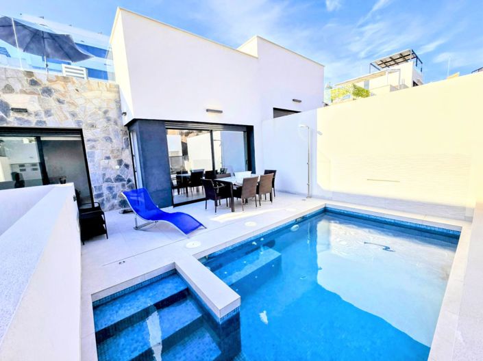 Image No.1-2 Bed Property for sale