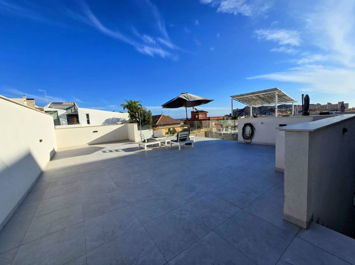 Image No.28-2 Bed Property for sale