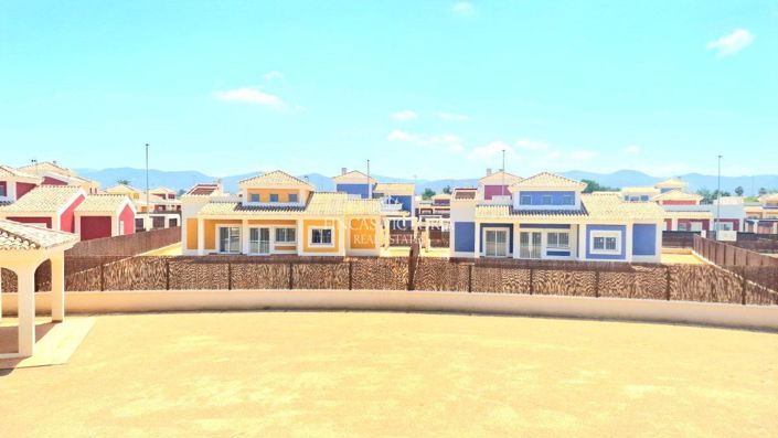 Image No.2-3 Bed Villa for sale