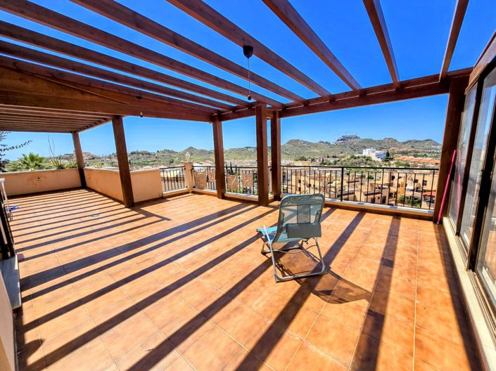 &#193;guilas, Apartment