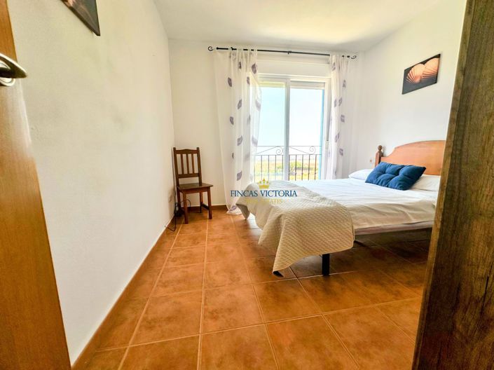 Image No.17-2 Bed Flat for sale