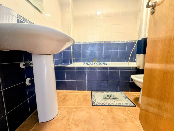 Image No.19-2 Bed Flat for sale