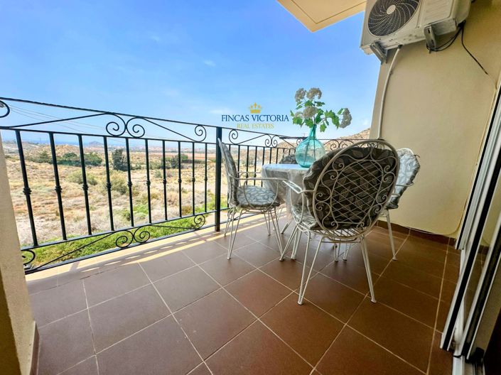 Image No.5-2 Bed Flat for sale