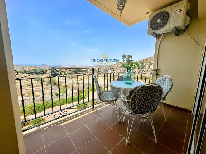 Image No.7-2 Bed Flat for sale