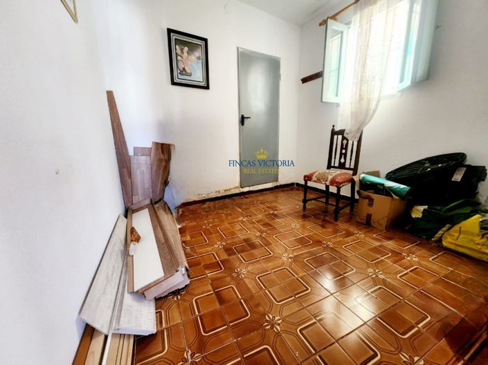 Image No.21-3 Bed Property for sale