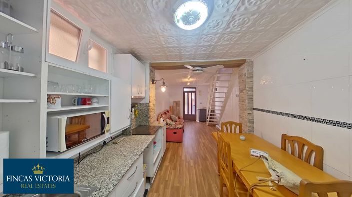 Image No.5-3 Bed Property for sale