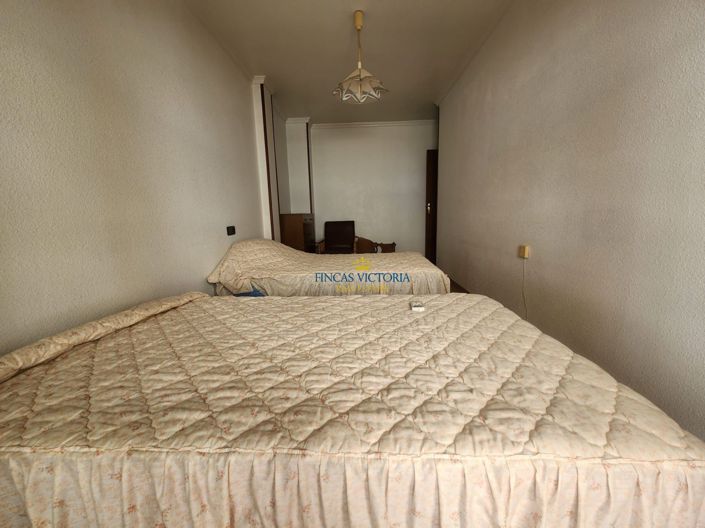 Image No.12-3 Bed Flat for sale