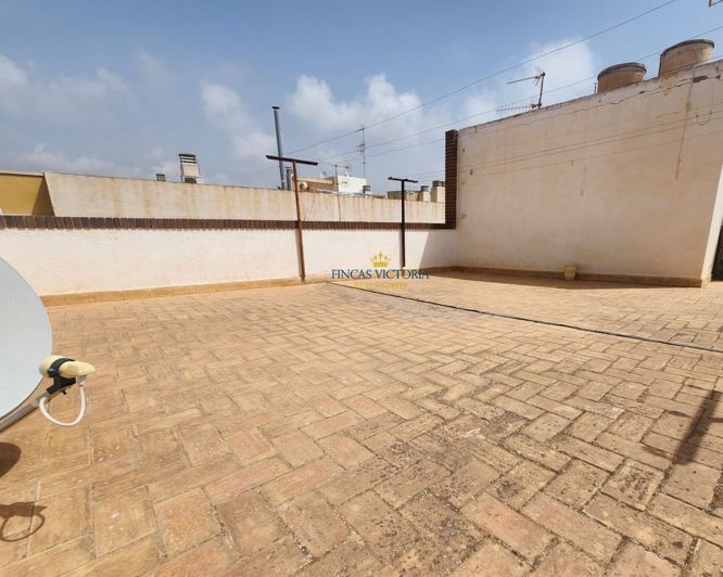 Image No.21-3 Bed Flat for sale