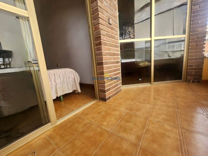 Image No.5-3 Bed Flat for sale