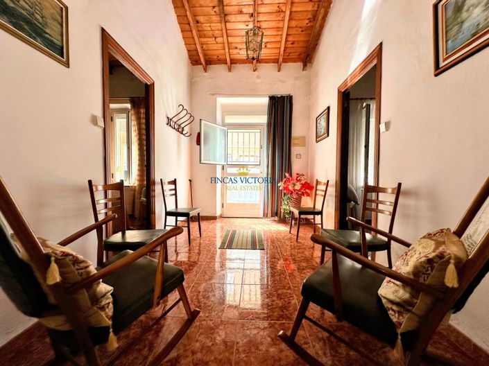 Image No.20-3 Bed Property for sale