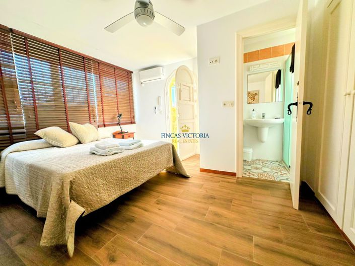 Image No.43-5 Bed Villa for sale