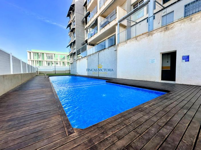 Image No.43-3 Bed Flat for sale