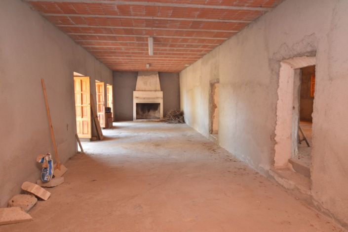 Image No.29-3 Bed Property for sale