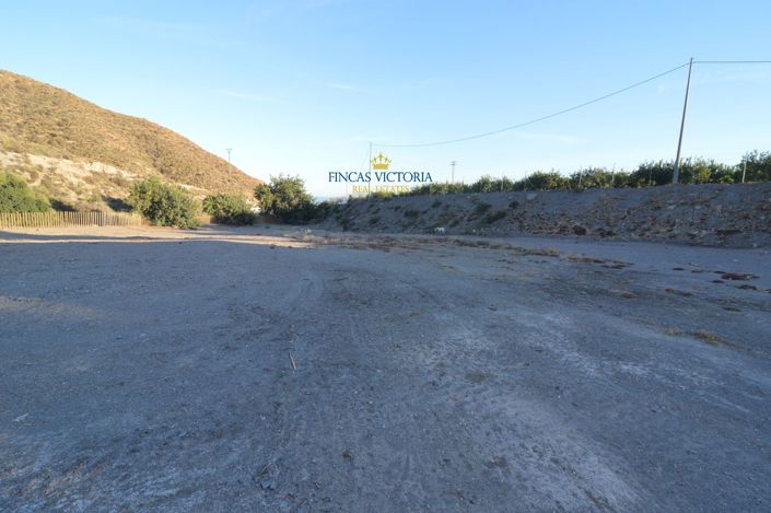 Image No.24-4 Bed Property for sale