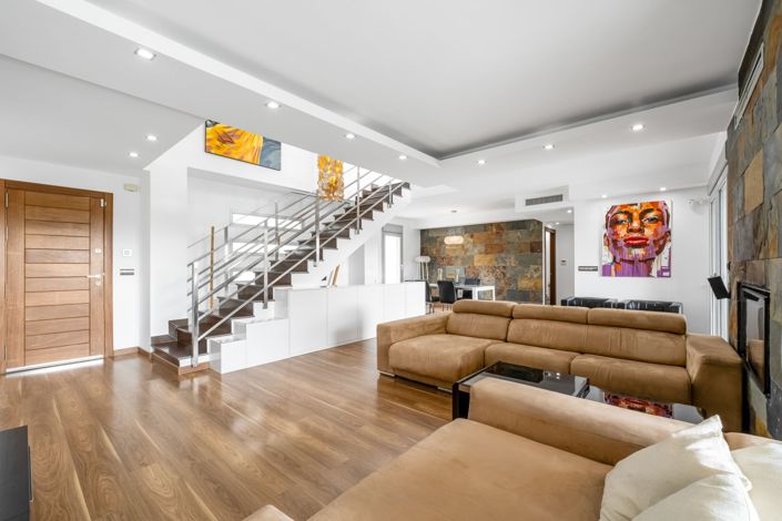 Image No.22-4 Bed Property for sale