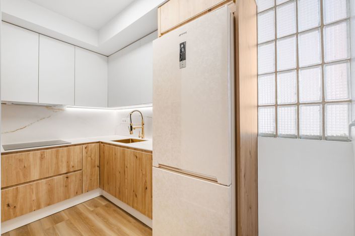 Image No.21-3 Bed Flat for sale