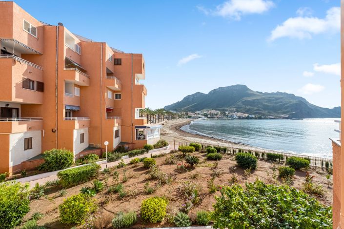 Image No.42-3 Bed Flat for sale