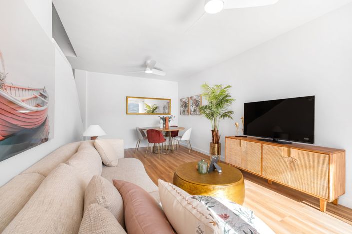 Image No.9-3 Bed Flat for sale