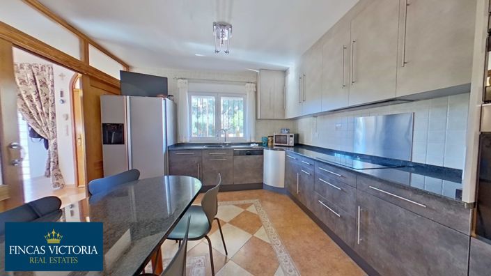 Image No.22-4 Bed Villa for sale