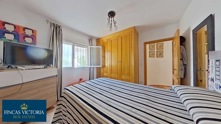 Image No.28-4 Bed Villa for sale