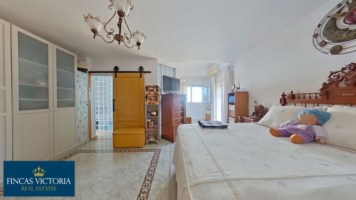 Image No.41-4 Bed Villa for sale