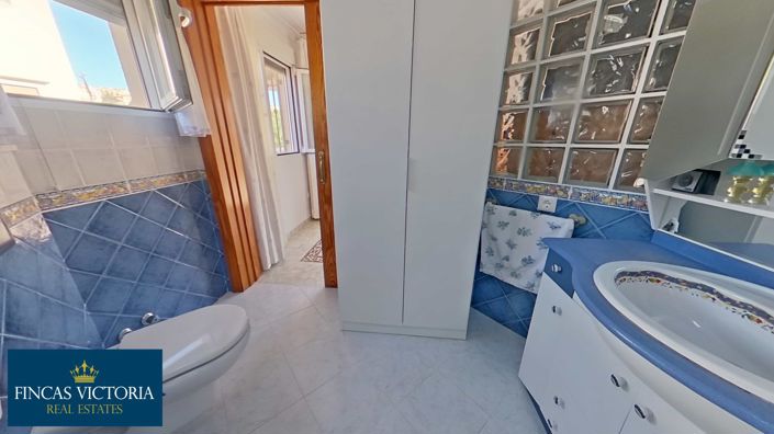 Image No.49-4 Bed Villa for sale