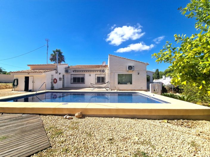 Image No.1-3 Bed Villa for sale