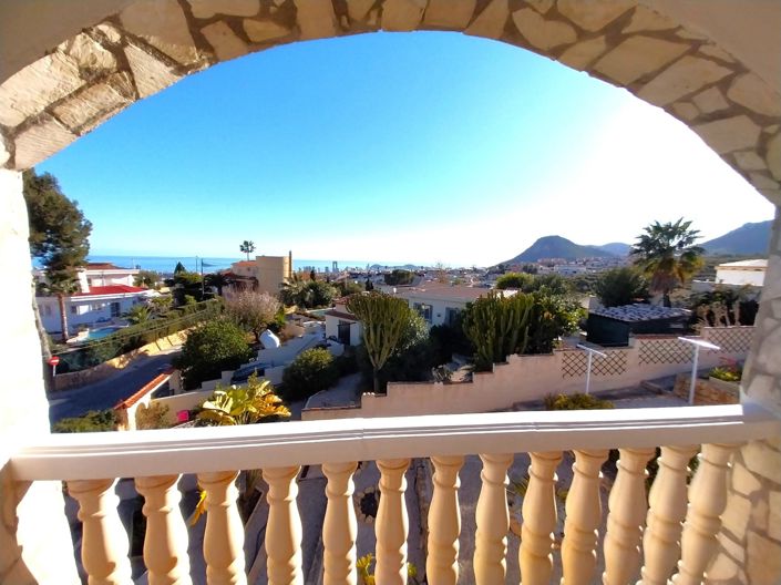 Image No.1-5 Bed Villa for sale
