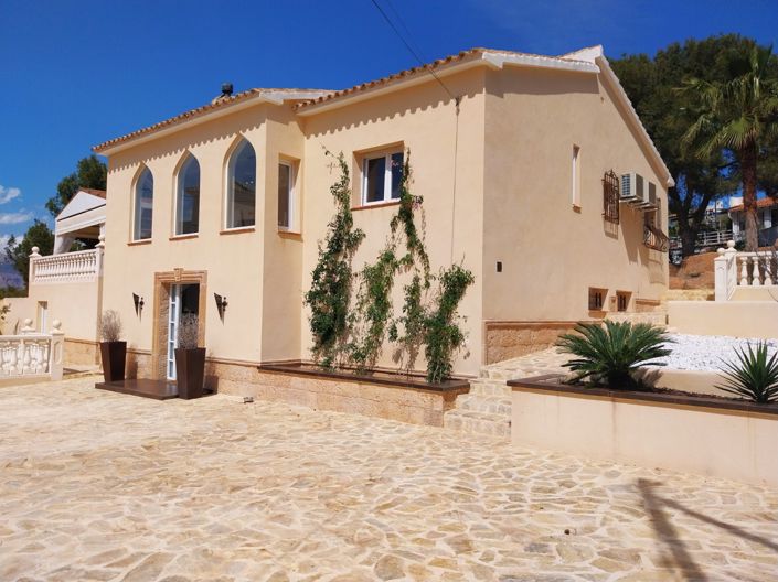 Image No.1-3 Bed Villa for sale