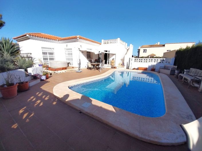 Image No.1-Villa de 3 chambres à vendre à La Nucía