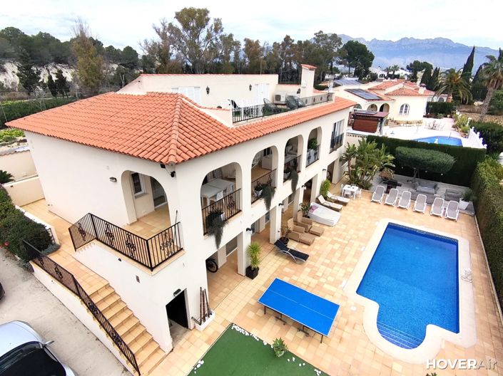 Image No.1-6 Bed Villa for sale