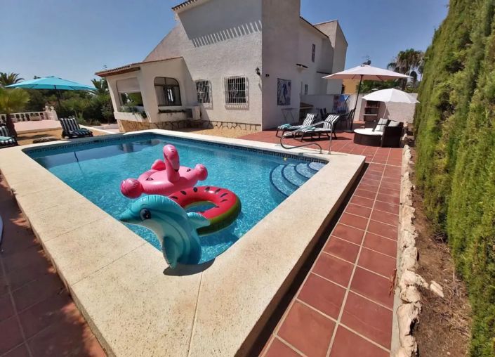 Image No.1-3 Bed Villa for sale