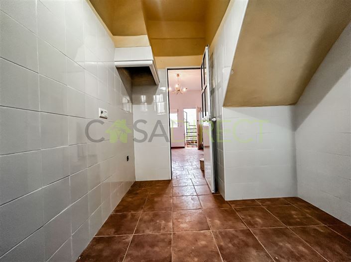 Image No.12-4 Bed Country House for sale