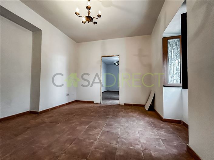 Image No.2-4 Bed Country House for sale