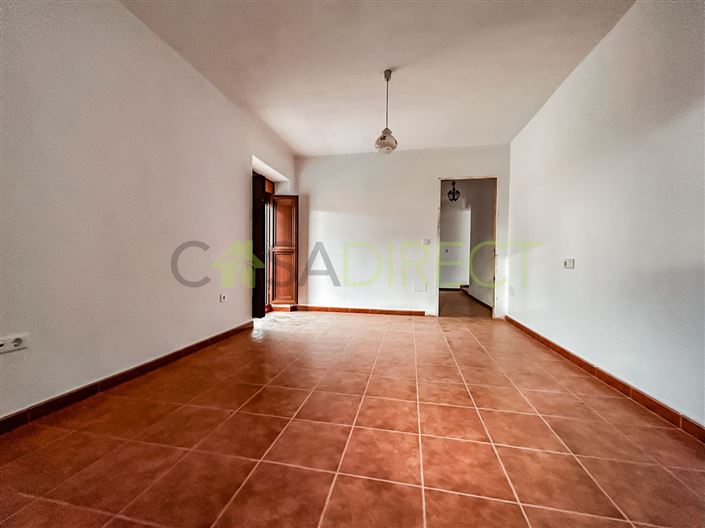 Image No.25-4 Bed Country House for sale