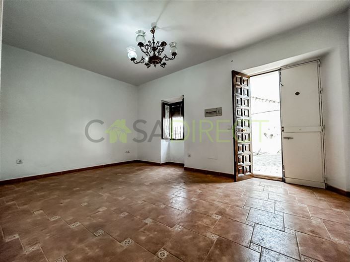 Image No.3-4 Bed Country House for sale