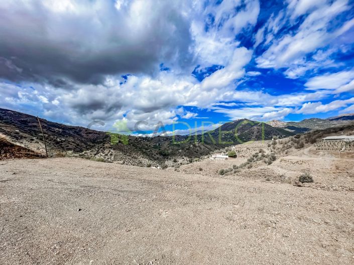 Image No.10-1 Bed Country House for sale