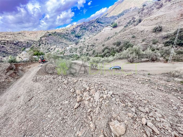 Image No.13-1 Bed Country House for sale